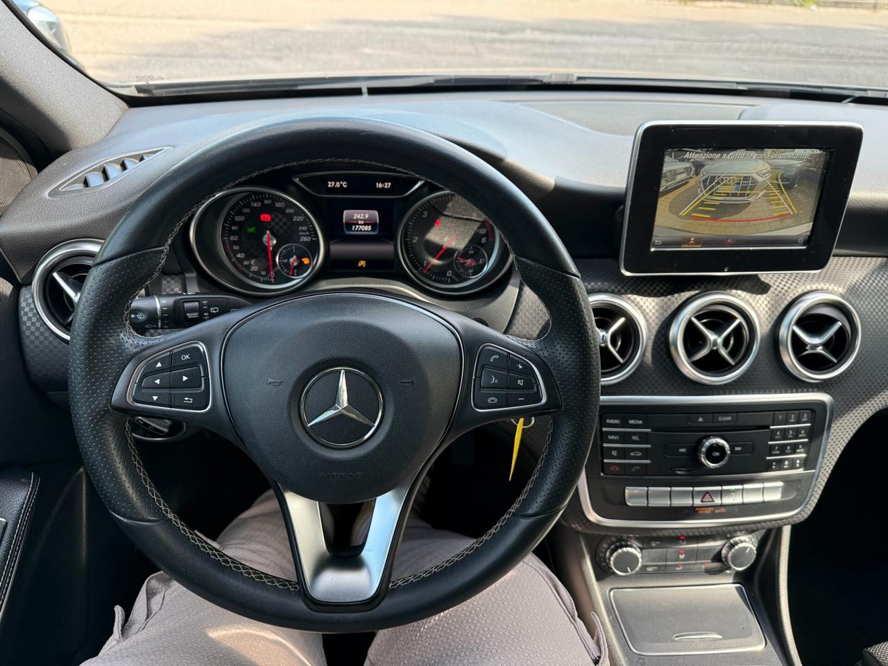 Mercedes-benz A 180 A 180 d Premium