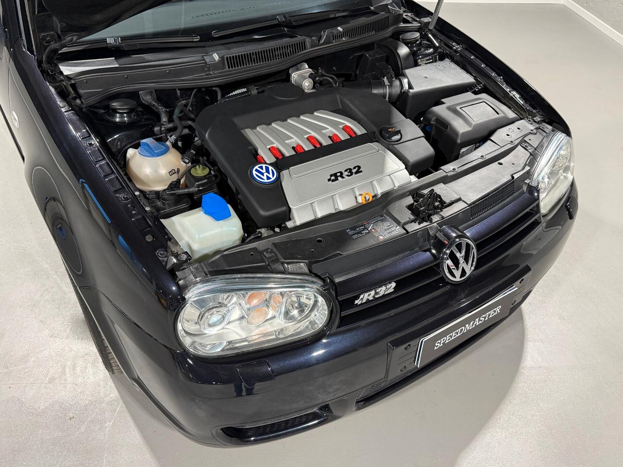 Volkswagen Golf 3.2 V6 cat 3 porte R32