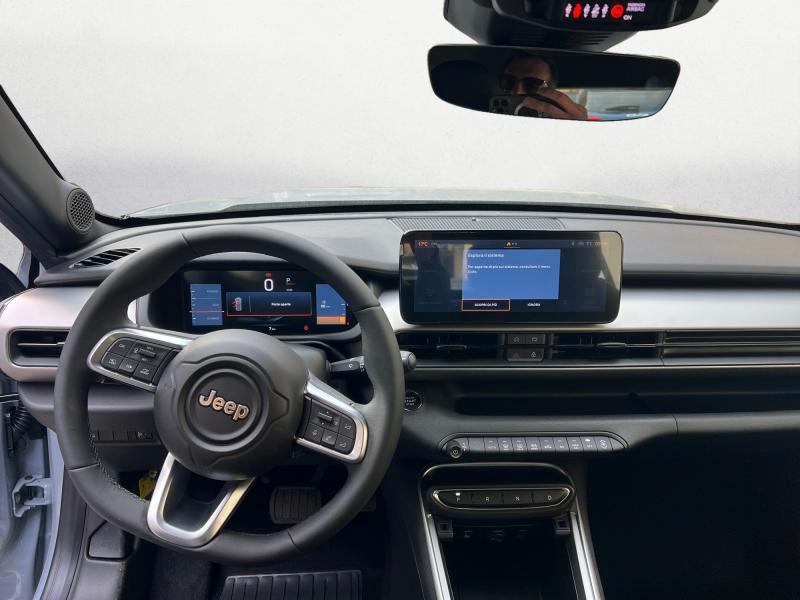 Jeep Avenger 1.2 turbo e-hybrid mhev Altitude 110cv edct6 KM0