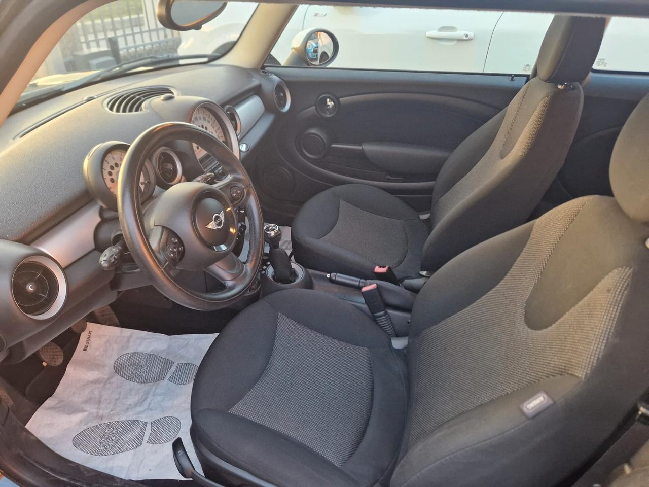 Mini 1.6 16V Cooper D OK NEO PATENTATI