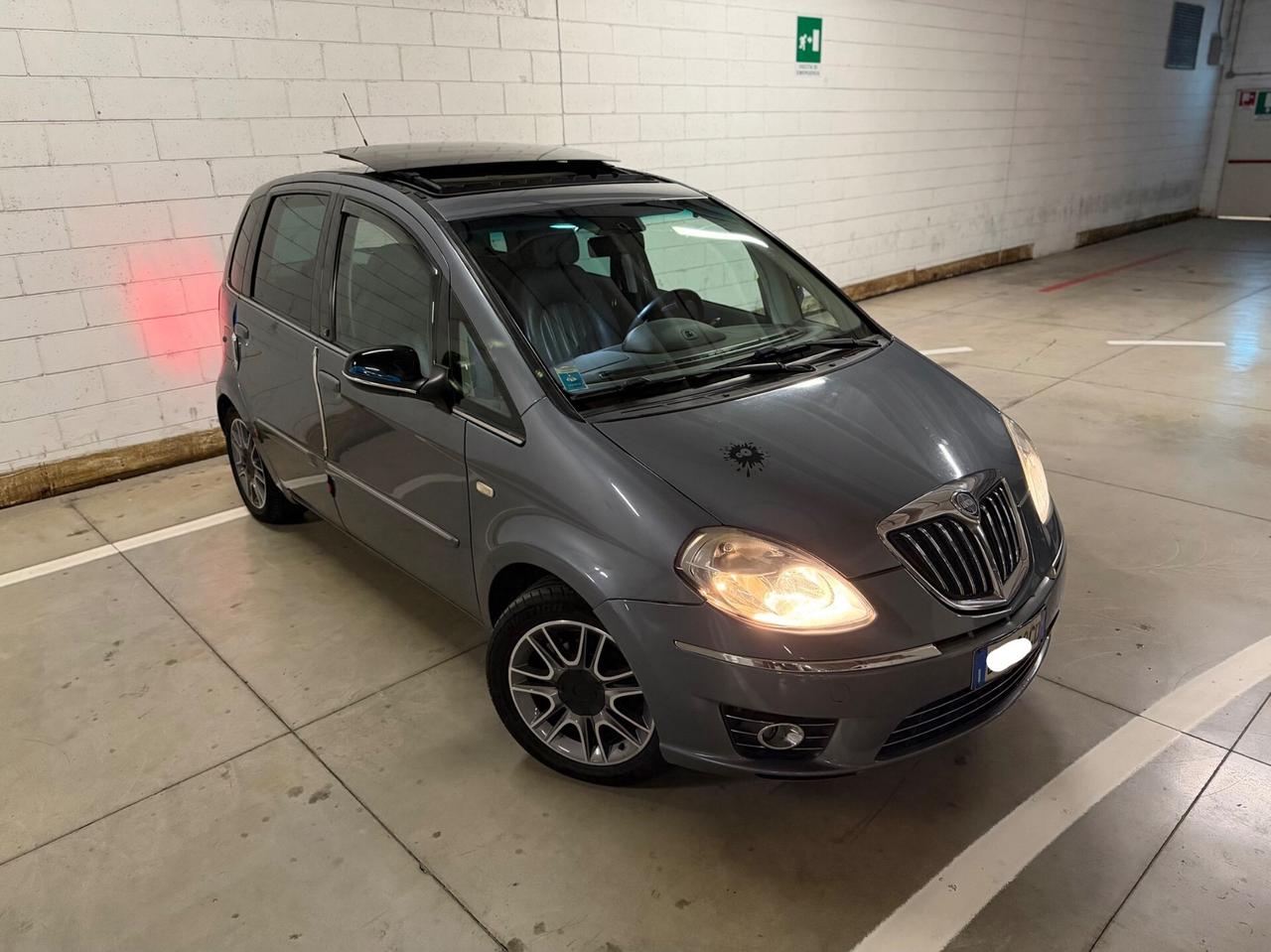 Lancia MUSA 1.4 16V Poltrona Frau