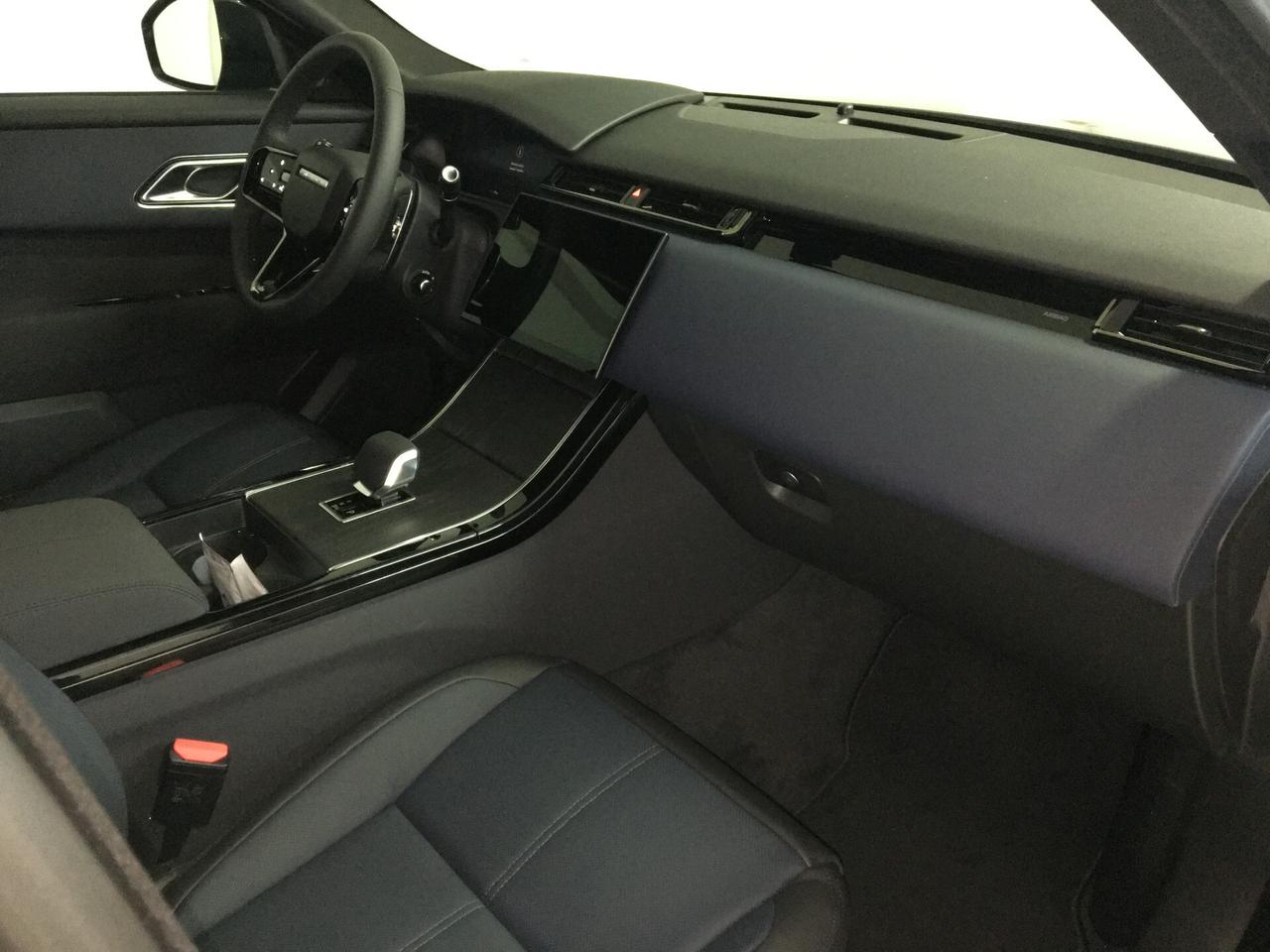 Land Rover Range Rover Velar Range Rover Velar 2.0D I4 204 CV S - Listino €. 82.160,00 Tan 2,95% Prezzo Promo €. 73.500,00 Km 0 Anticipo €. 14.500,00 N. 48 Rate da €. 605,14 e Maxirata da €. 37.200,00 Tan 2,95% Taeg 3,36%