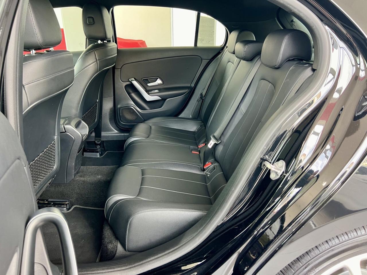 MERCEDES-BENZ A 180 d Aut. Business Extra - 2020