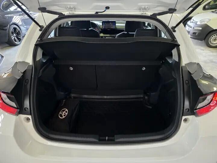 Toyota Yaris 1.5h hybrid AUTOCARRO N1 4 POSTI van automatica un