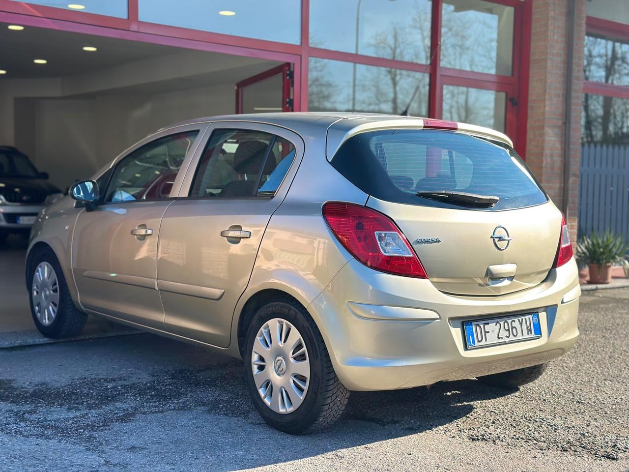 Opel Corsa 1.0 12V 5 porte Enjoy