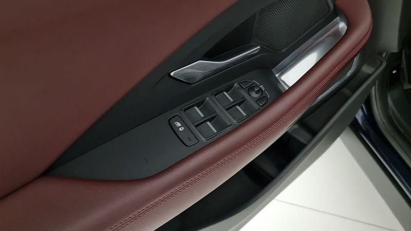 Jaguar E-Pace 2.0D I4 163 CV AWD Auto R-Dynamic SE