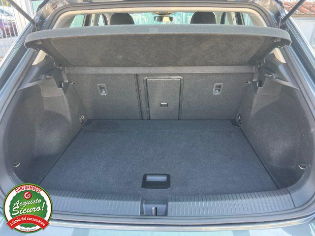 VOLKSWAGEN T-Roc 1.0 TSI Style BMT - PER NEOPATENTATO -
