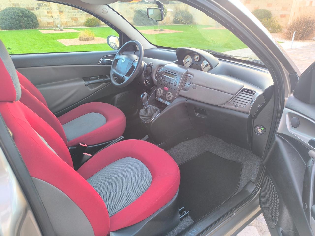 Lancia Ypsilon 1.2 benzina perfetta