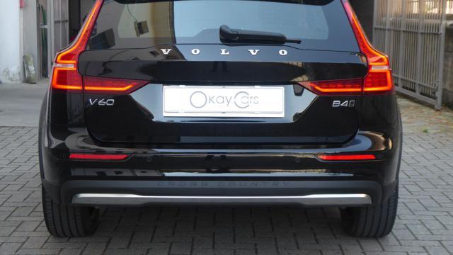 VOLVO V60 Cross Country B4 (d) AWD automatico