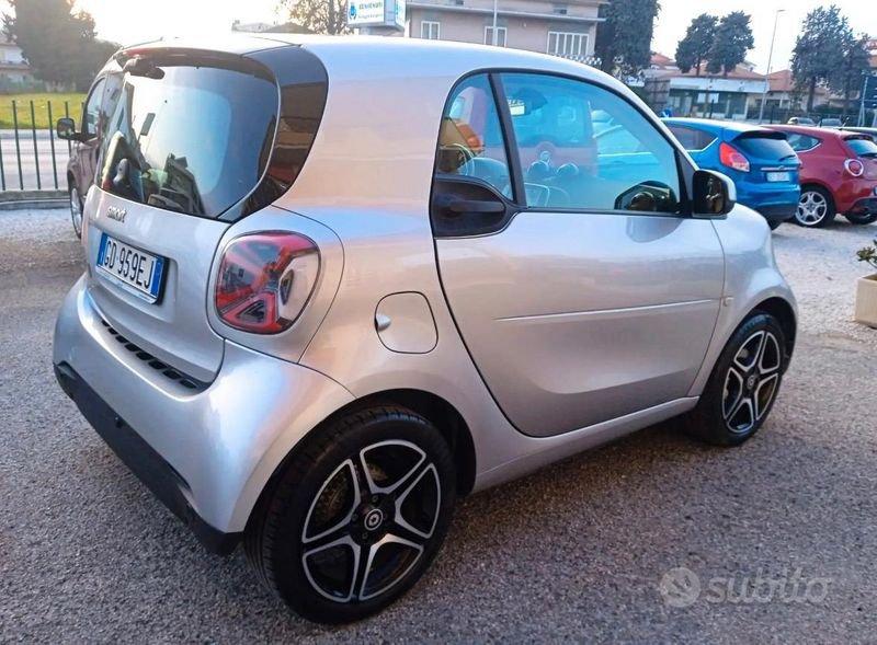 smart fortwo Fortwo eq Pure 22kW