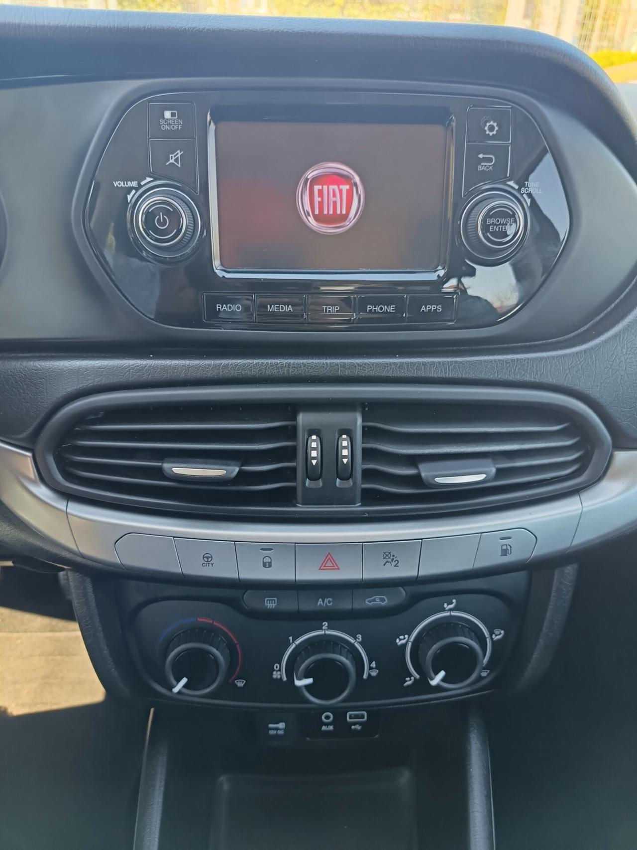 Fiat Tipo 1.4 T-Jet 120CV GPL 5 porte Easy