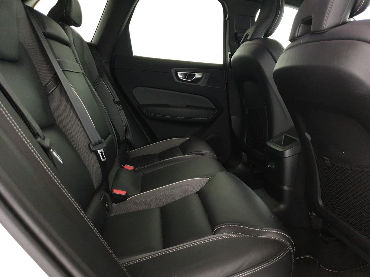 Volvo XC60 2.0 t8 te r-design awd 303cv geartronic my20