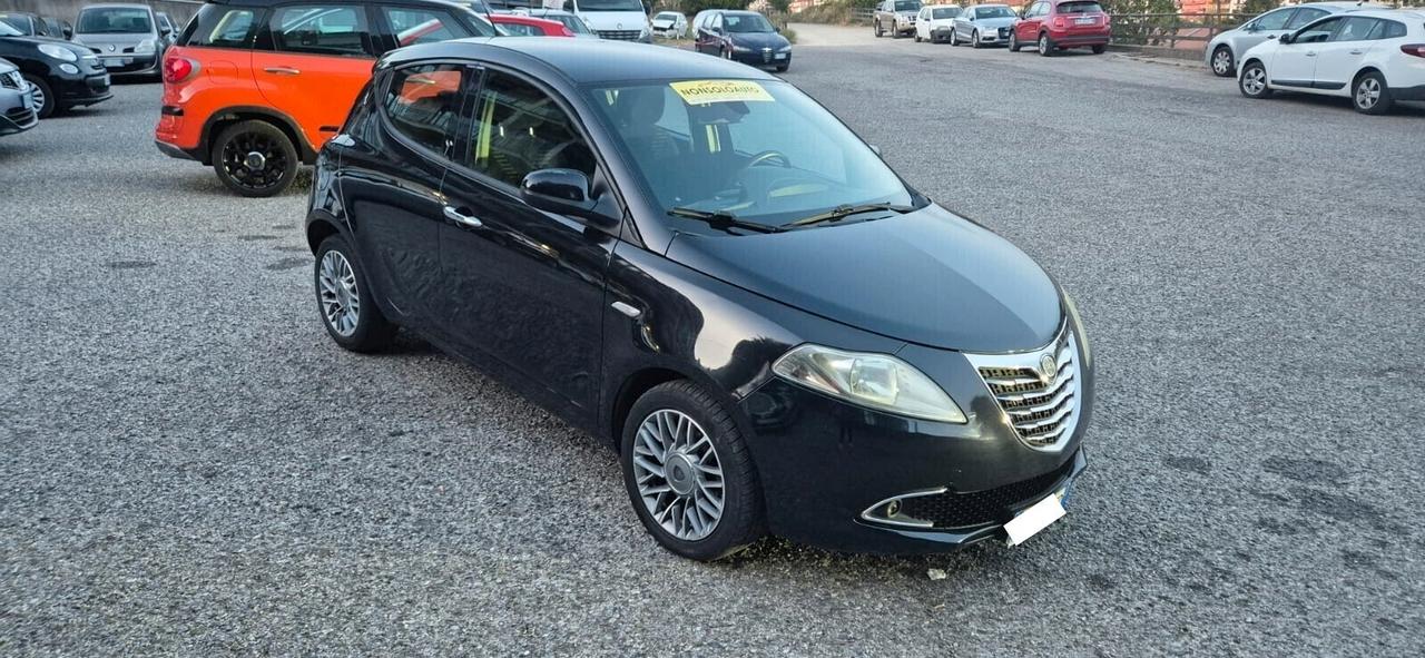 Lancia Ypsilon 1.3 MJT 95 CV S&S Platinum Full Optionals