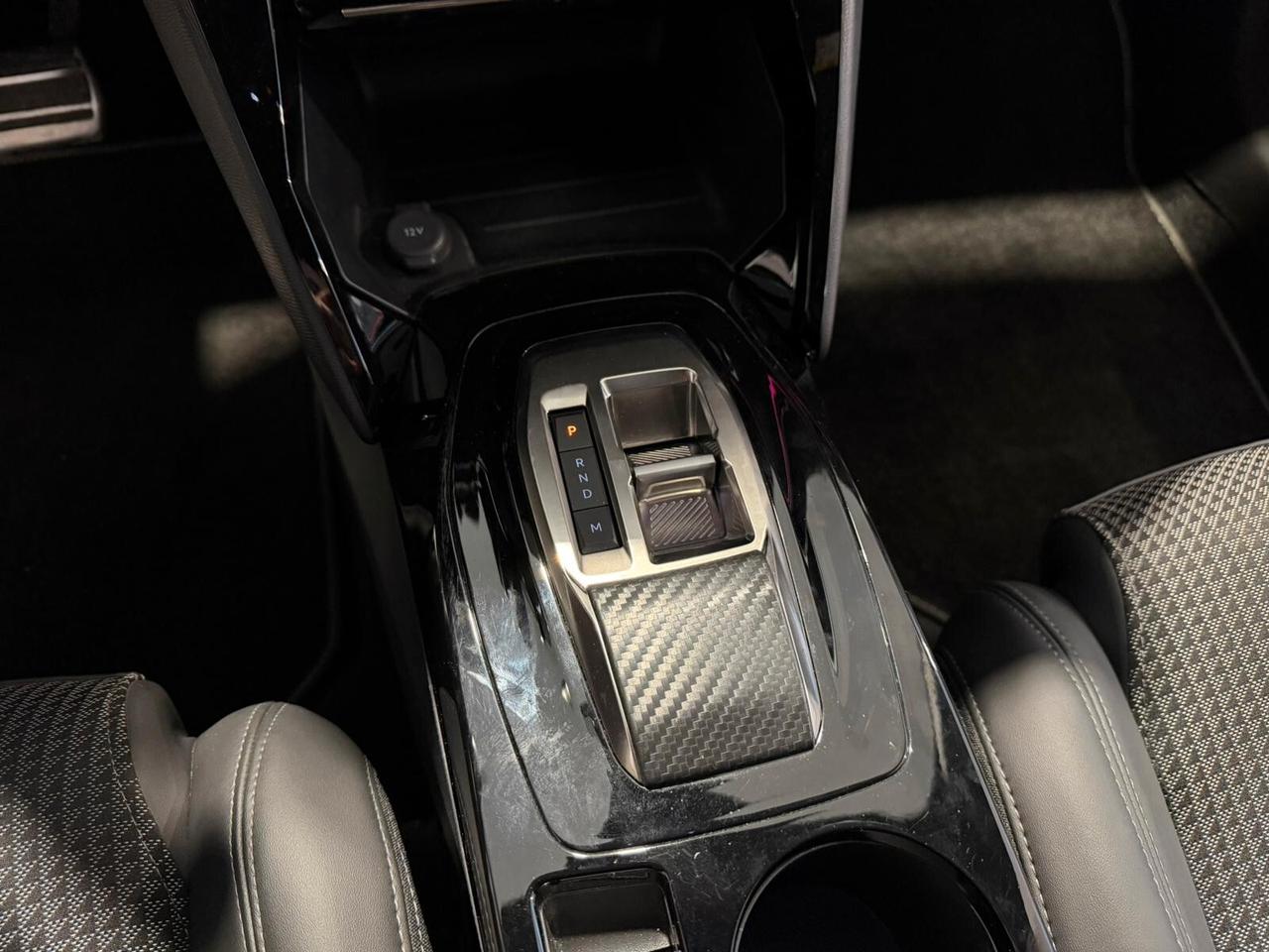 Peugeot 2008 BlueHDi 130 S&S EAT8 GT