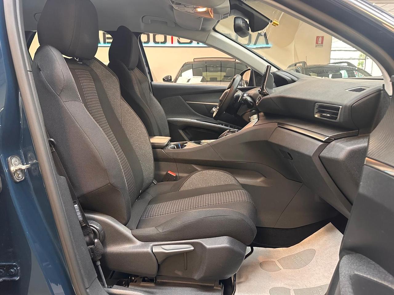 Peugeot 3008 1.5 bluehdi Active Business s * IVA ESPOSTA *