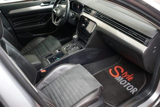 VOLKSWAGEN Passat Variant 2.0 TDI SCR EVO DSG Executive Certificata