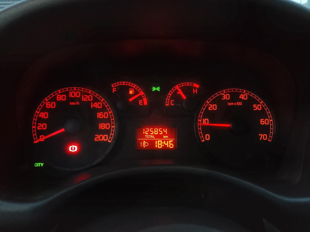 Fiat Punto 1.2 Benzina-NEOPAT-125.000-2004