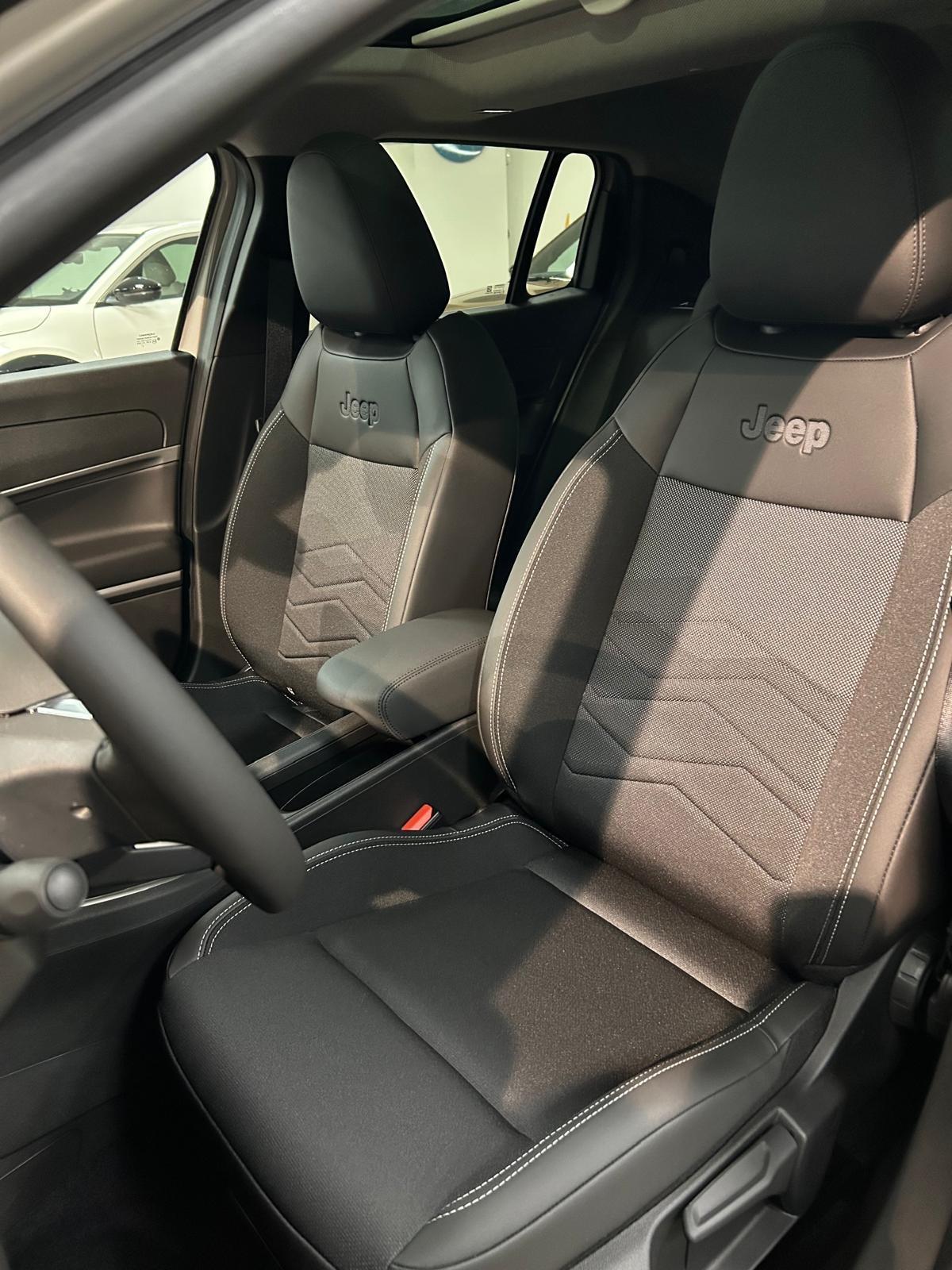 Jeep Avenger 1.2 Turbo 100 CV Summit