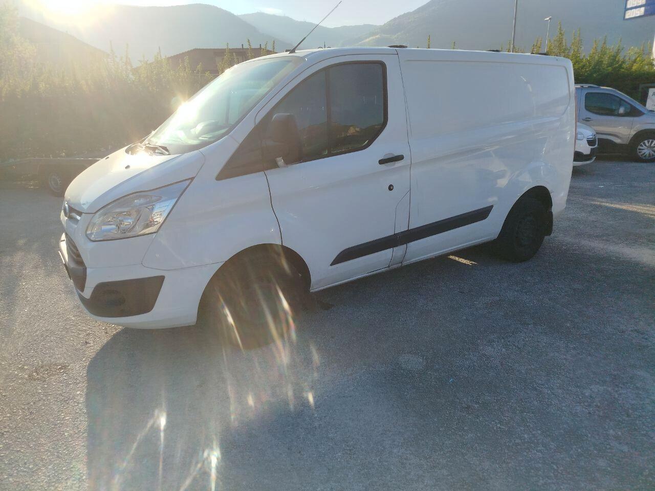 Ford transit custom 2000 tdi 131 cv gancio traino