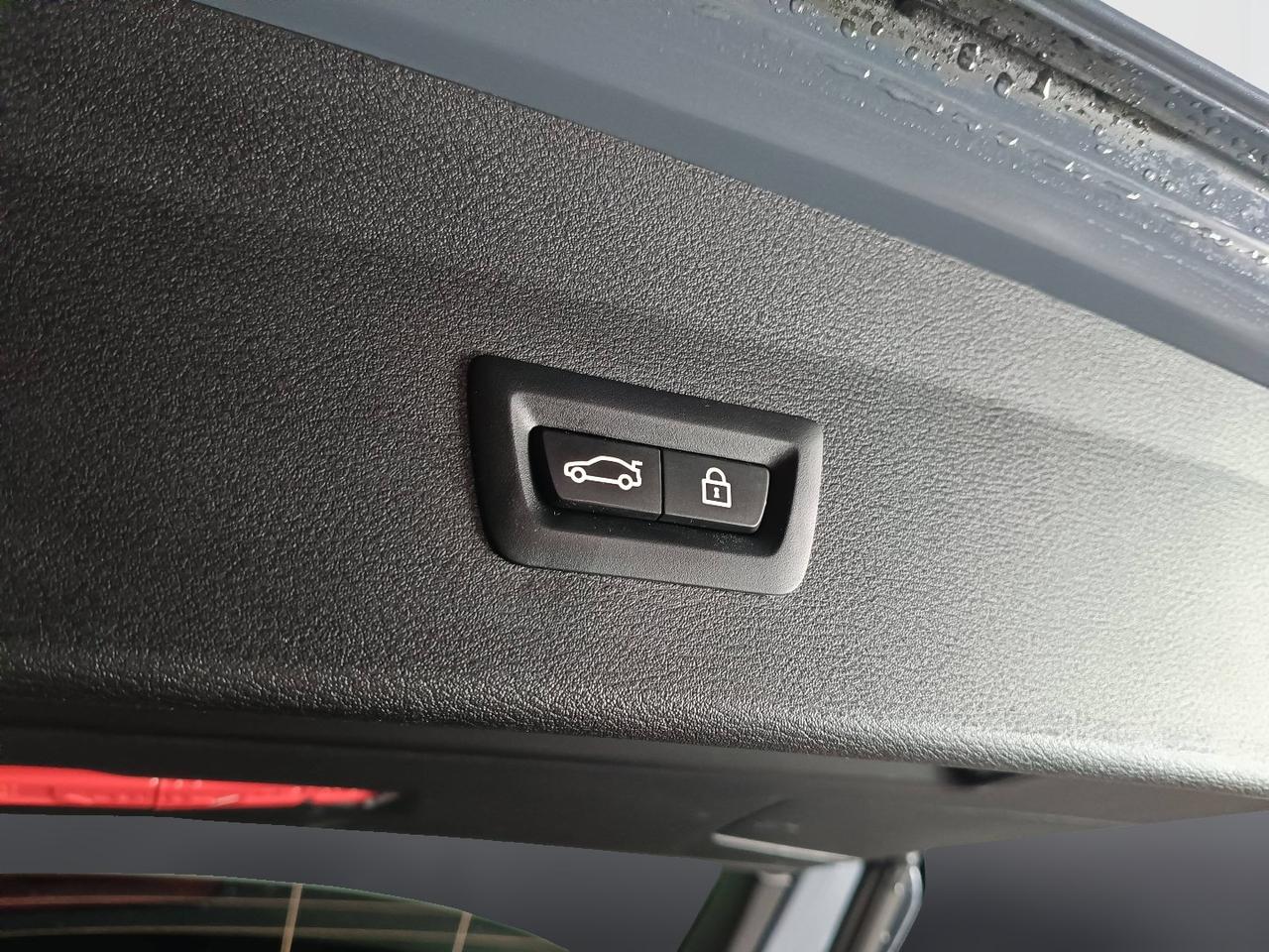 BMW X1 xdrive18d xLine auto my18