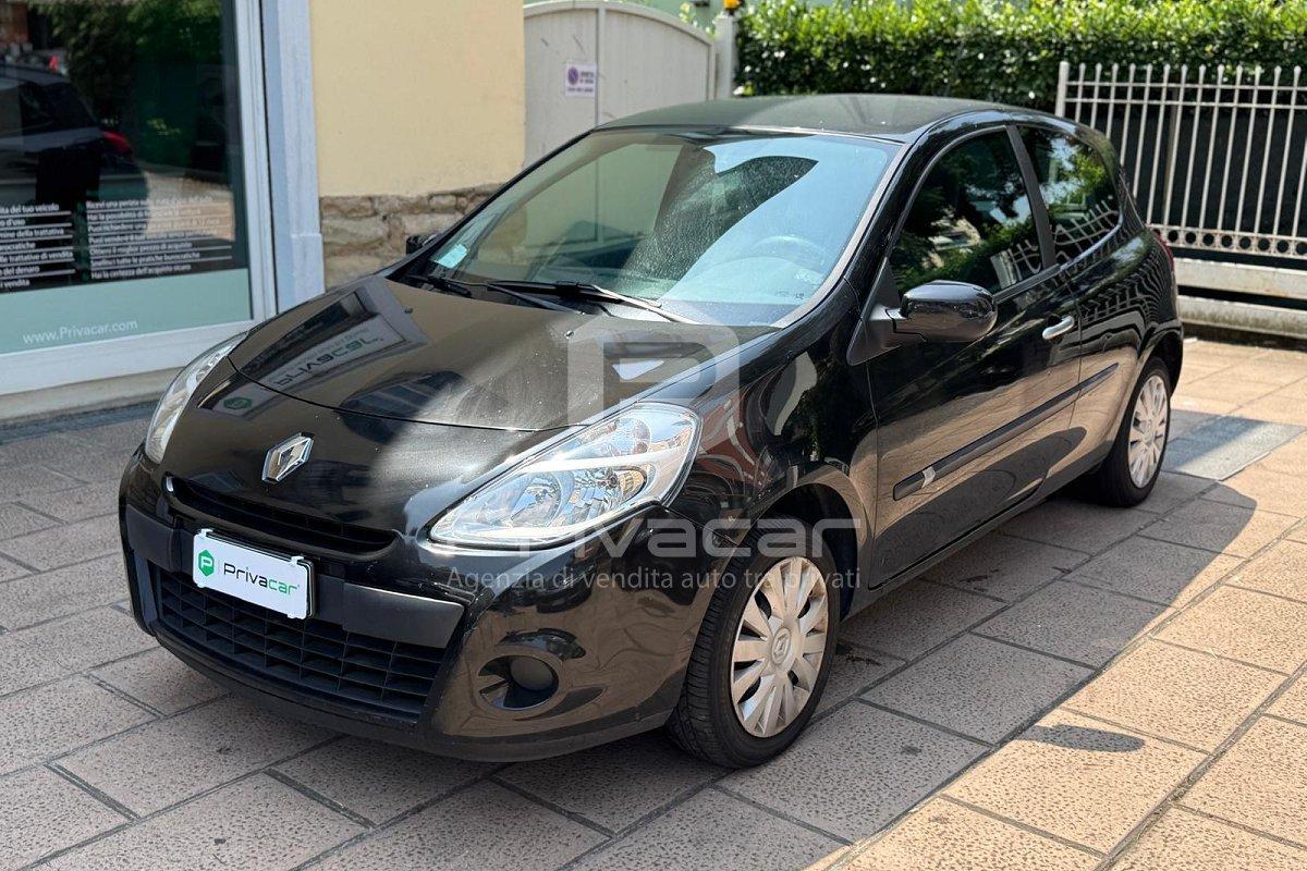 RENAULT Clio 1.2 16V 3 porte Dynamique