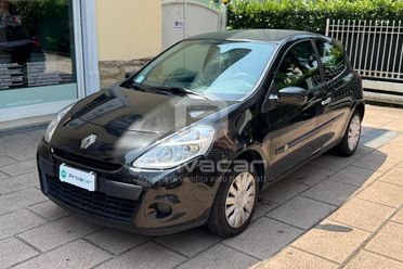 RENAULT Clio 1.2 16V 3 porte Dynamique