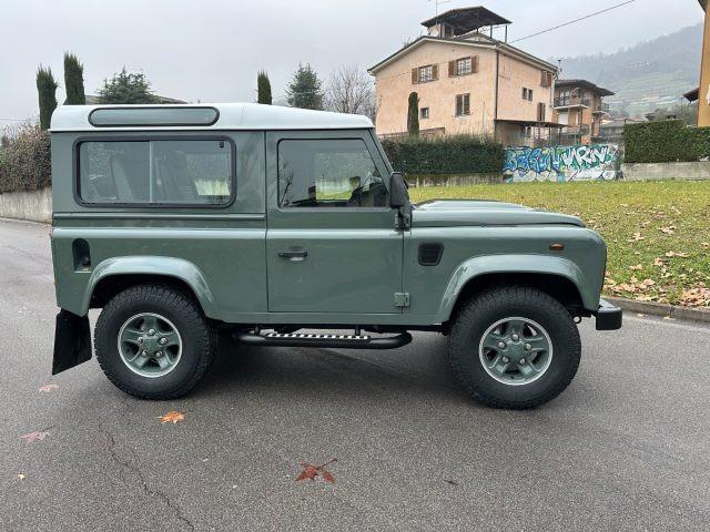 LAND ROVER Defender 90 2.2 TD4 Station Wagon NEOPATENTATI