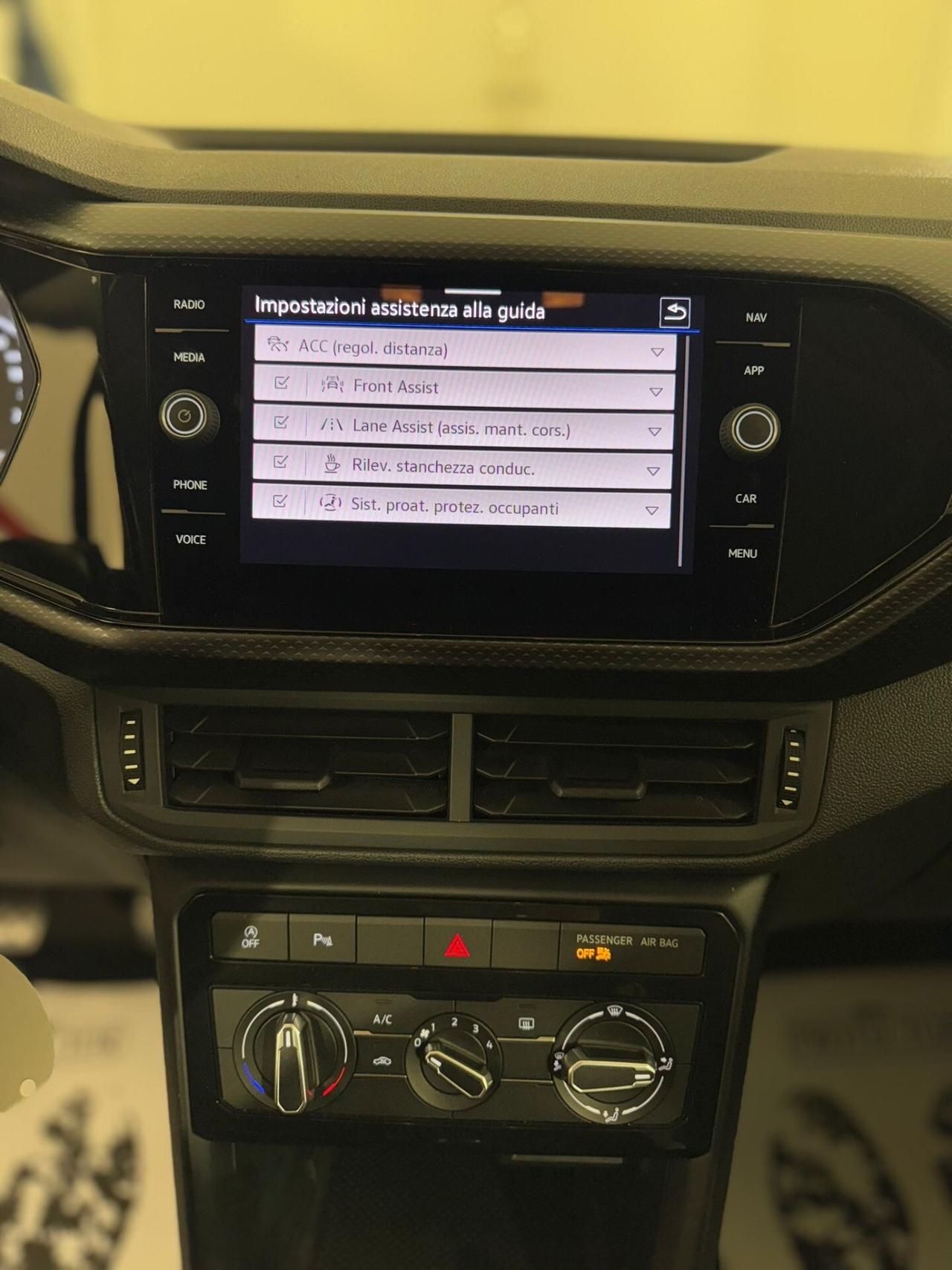 T-Cross 1.0 TSI Style CRUISE ADATTIVO, APPLECARPLAY & ANDROID AUTO, TAGLIANDI VW