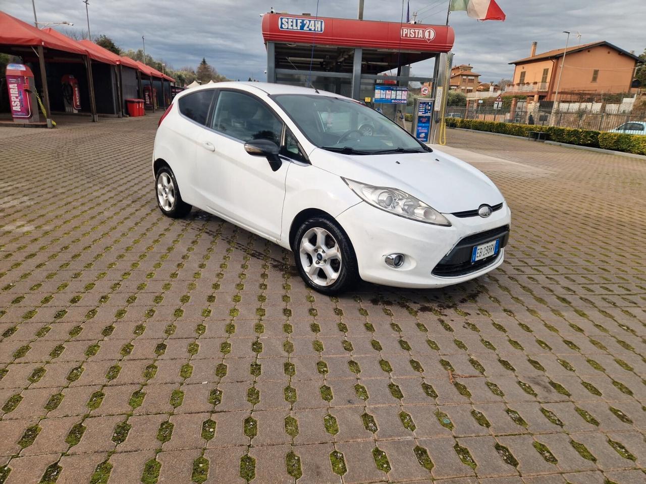 Ford Fiesta Fiesta+ 1.4 3 porte Bz.- GPL