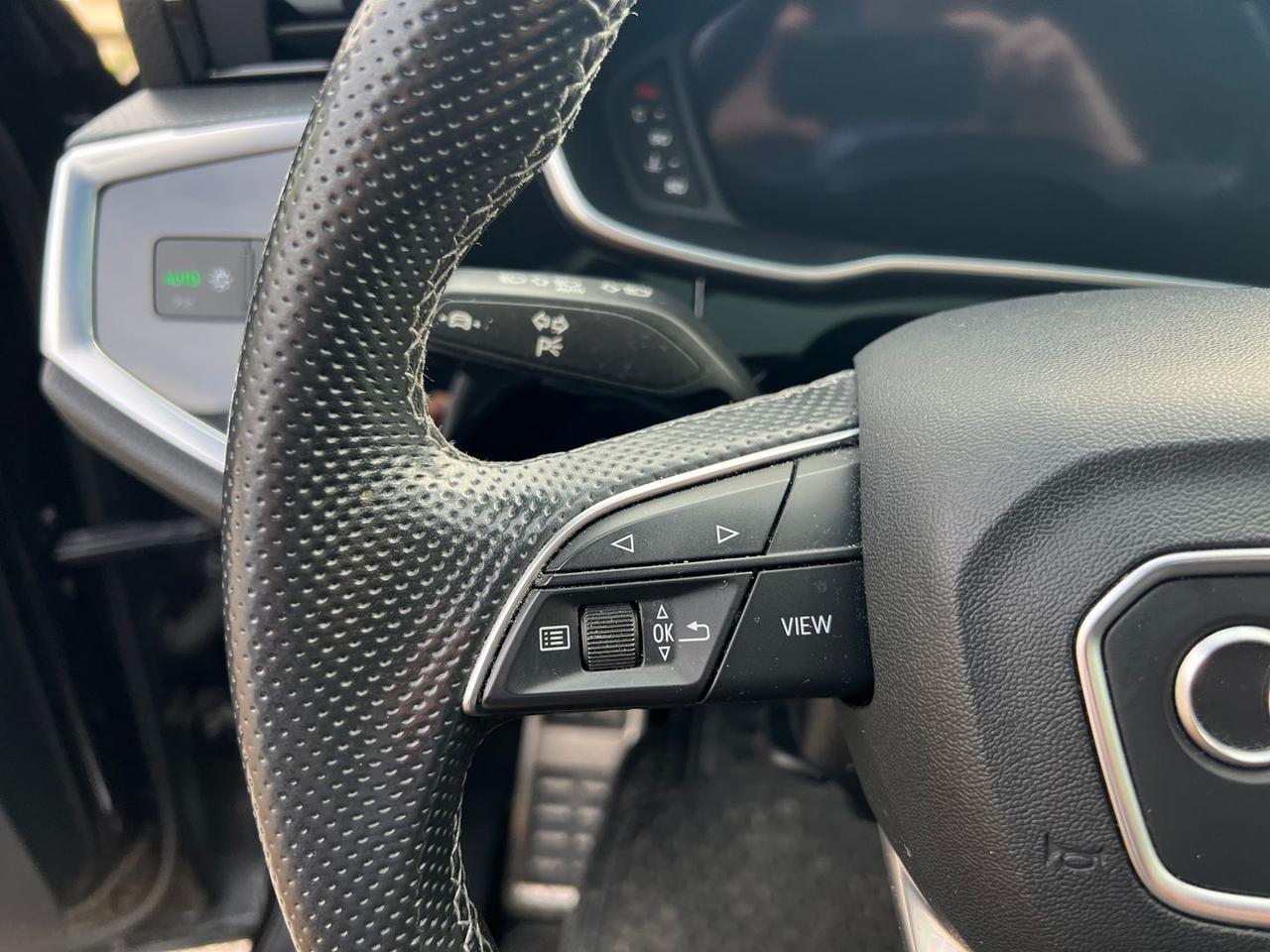 Audi Q3 2.0 35 TDI S Line #9694