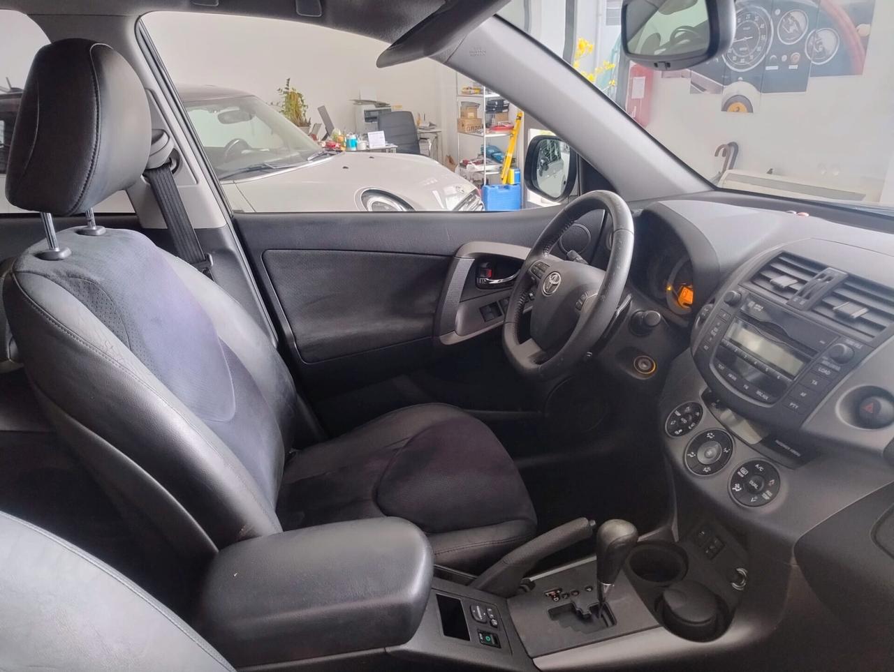 Toyota RAV 4 RAV4 Crossover 2.2 D-Cat A/T 150 CV Executive