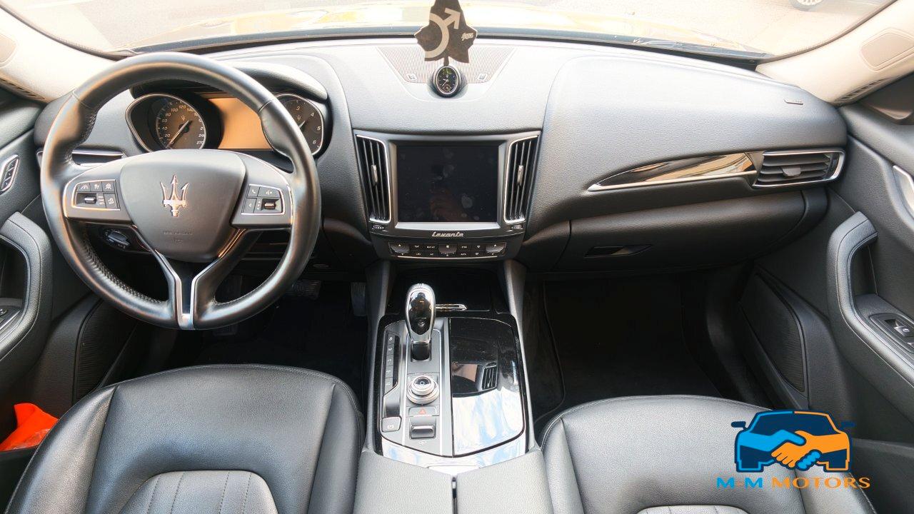 Maserati Levante 3.0 V6 Granlusso 250cv auto