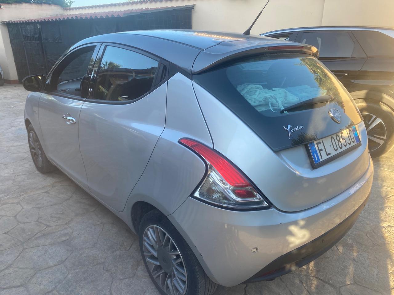 Lancia Ypsilon 1.3 MJT 16V 95 CV 5 porte S&S Gold