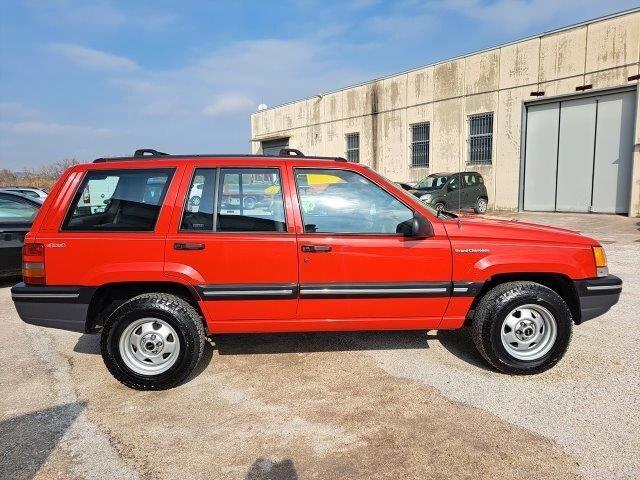 Jeep Grand Cherokee ZJ 4.0 L6 4X4 -ASI TARGA ORO