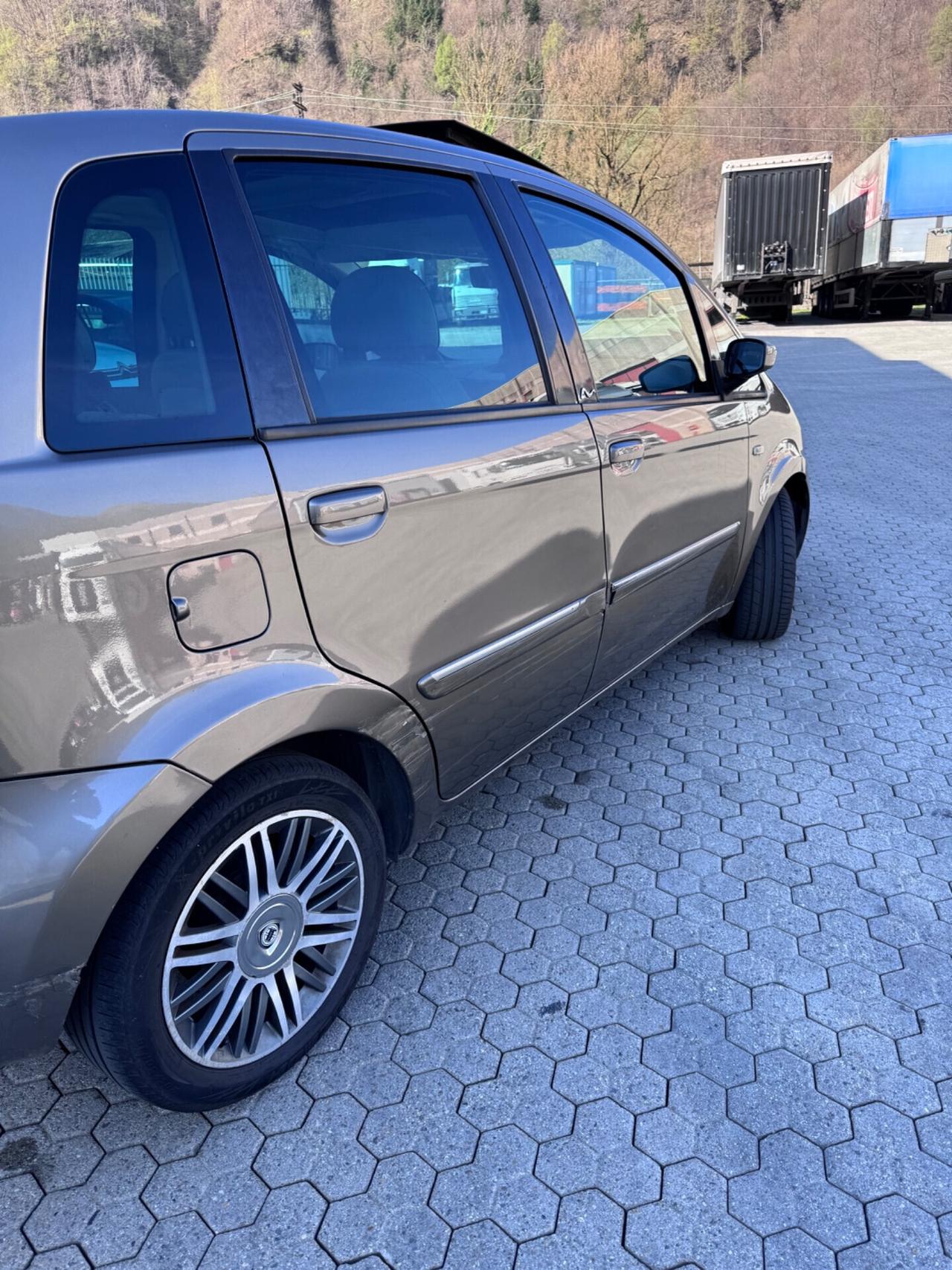 Lancia MUSA 1.4 16V Platino Plus