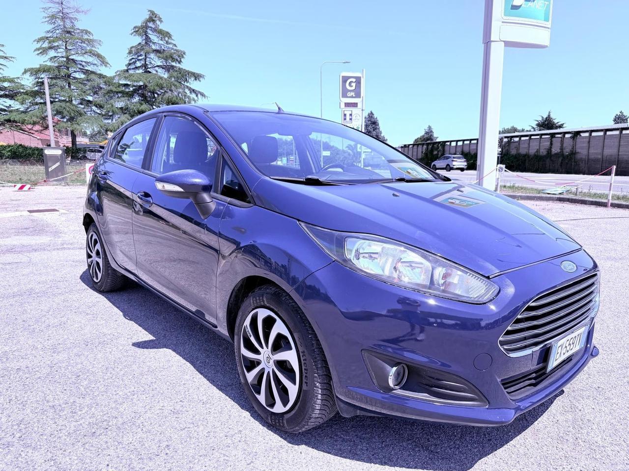 Ford Fiesta 1.4 5 porte Bz.- GPL Ok neopatentati