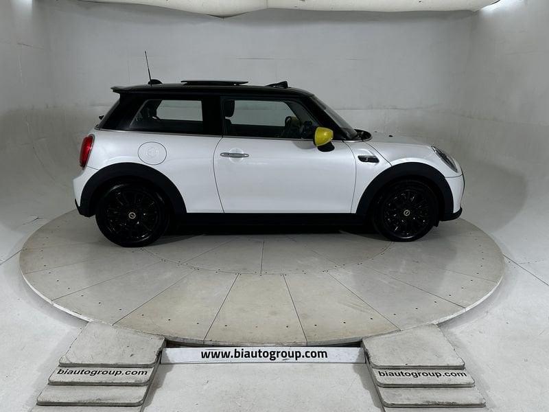 MINI Mini Full Electric Mini F56 2021 Full Electric Mini 3p Cooper SE Classic auto
