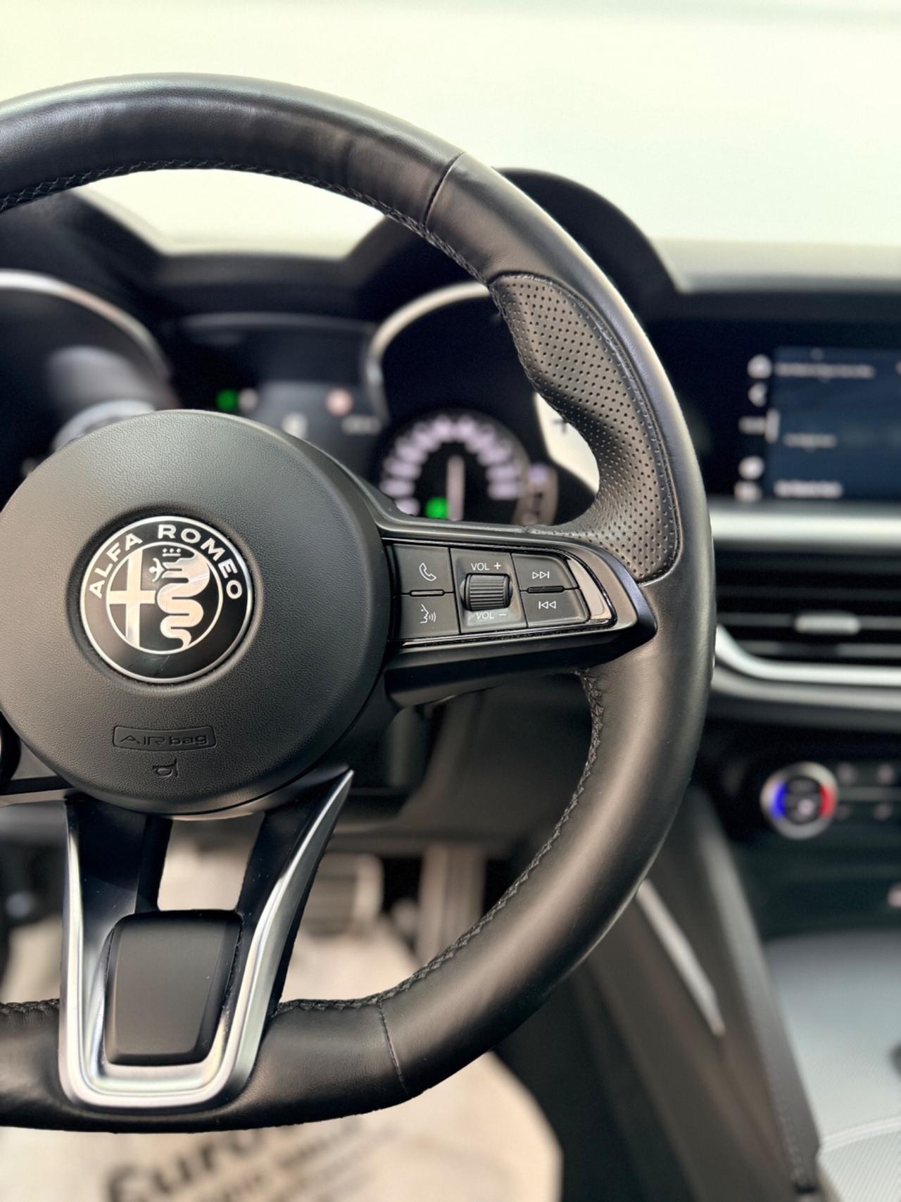 Alfa Romeo Stelvio 2.2 TD 210 CV AT8 Q4 Veloce MY21 EURO 6D TEMP