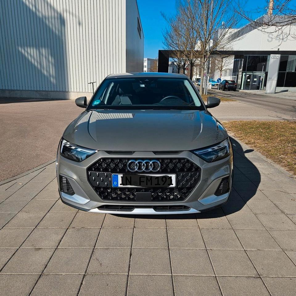 Audi A1 allstreet 30 1.0 TFSI S TRONIC 116 CV