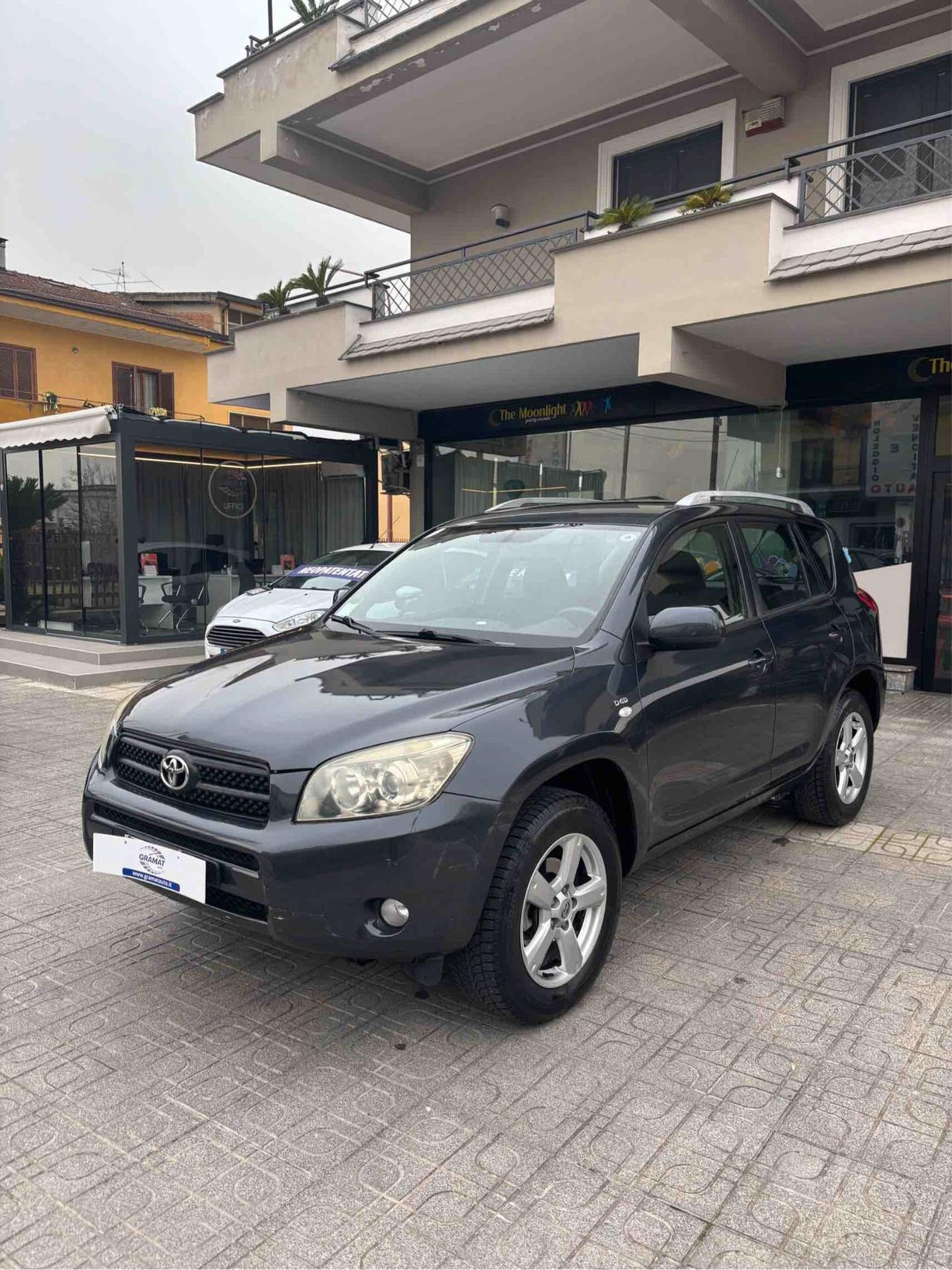 Toyota RAV 4 RAV4 2.2 D-4D 136 CV Luxury