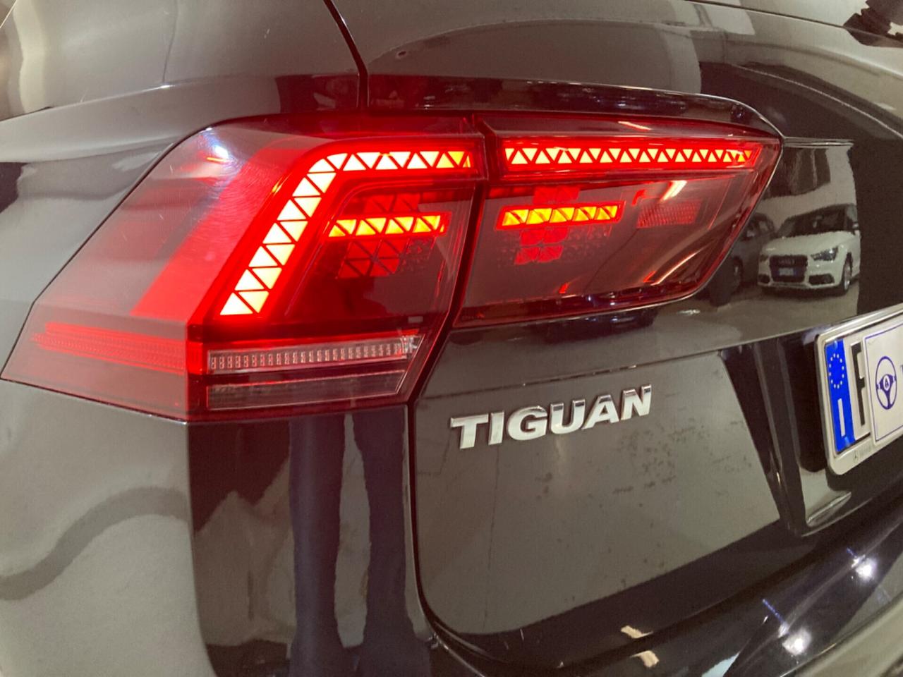 Volkswagen Tiguan 2.0 TDI DSG Executive R-Line