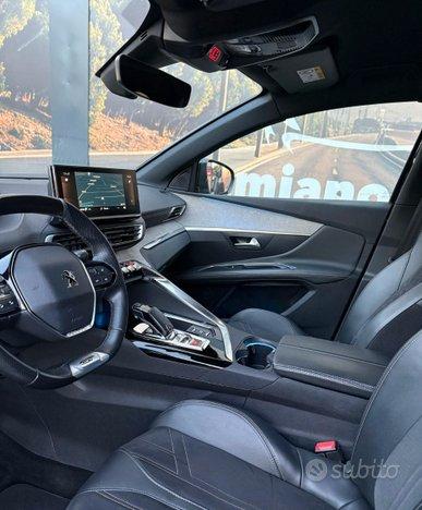 PEUGEOT 3008 GT