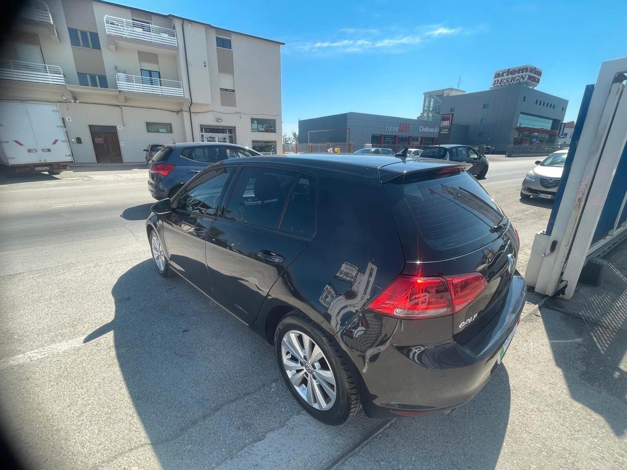 Volkswagen Golf 1.6 TDI DSG 5p. Comfortline BlueMotion Technology