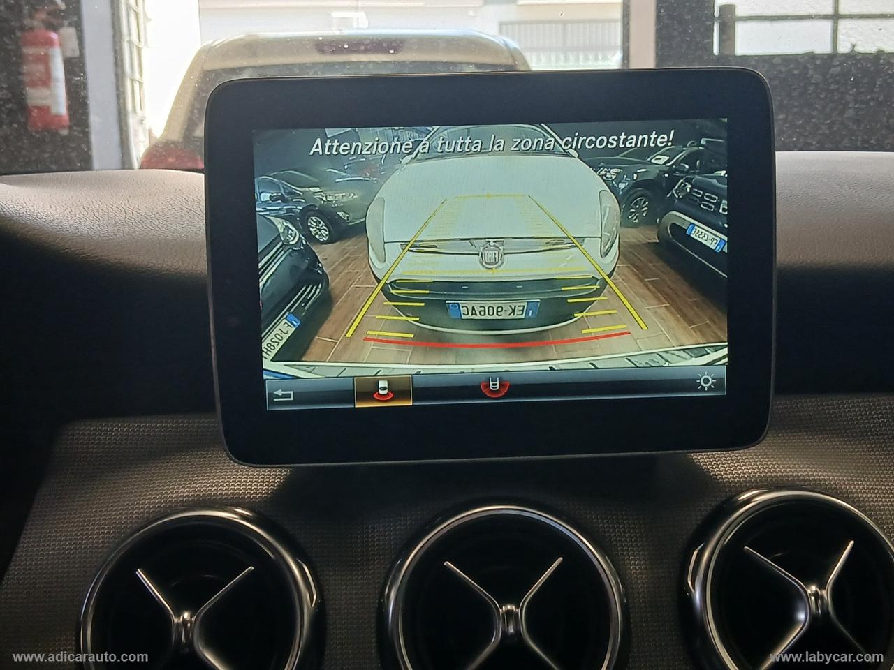 MERCEDES-BENZ GLA 200 d Automatic 4Matic Sport