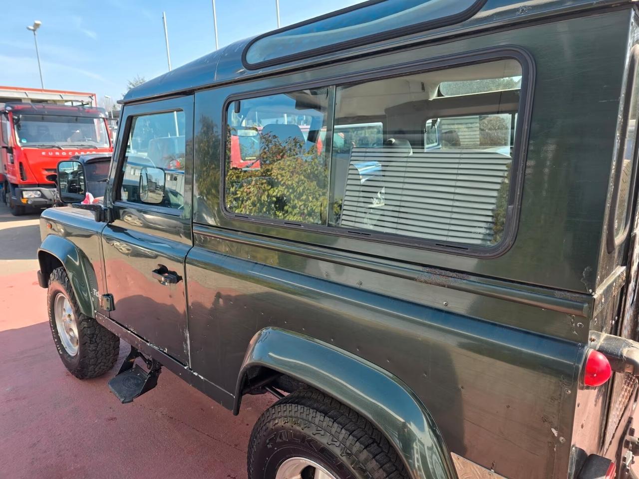 Land Rover Defender 90 2.5 Td5 SW 6 POSTI