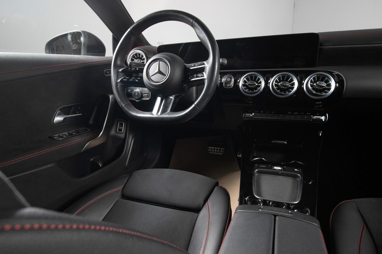 Mercedes-Benz CLA 200 Coupe Premium Amg Auto Restyling