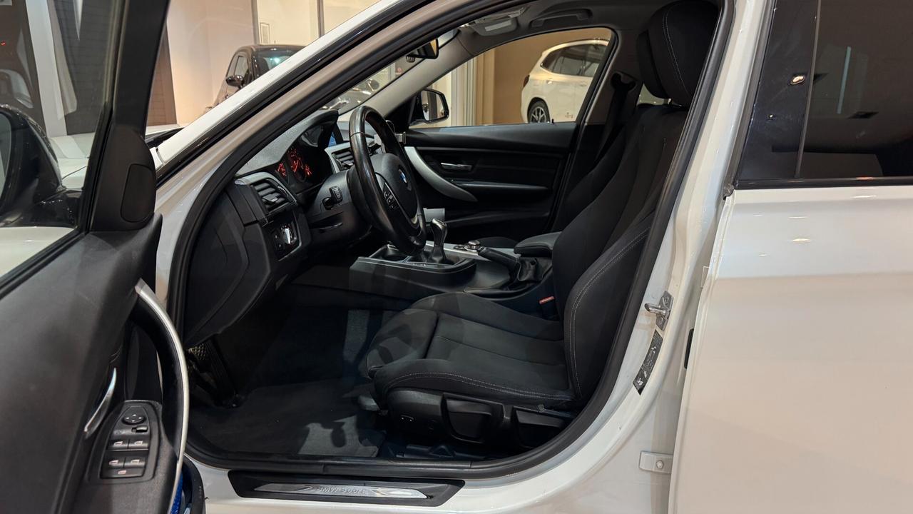 BMW 318d Sport 2.0 150cv manuale - 2013
