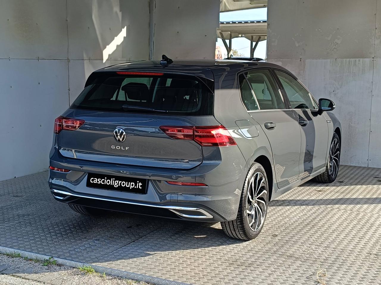 VOLKSWAGEN Golf VIII 2020 - Golf 2.0 tdi Style 150cv dsg