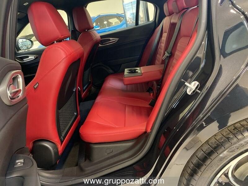 Alfa Romeo Giulia 2.2 Turbodiesel 210 CV AT8 AWD Q4 Veloce
