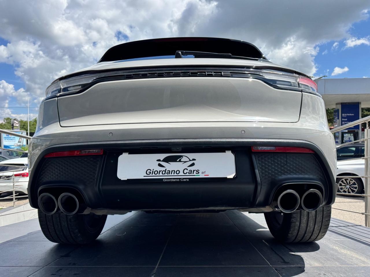 Porsche Macan 2.0 i 265cv colore gesso garanzia approved